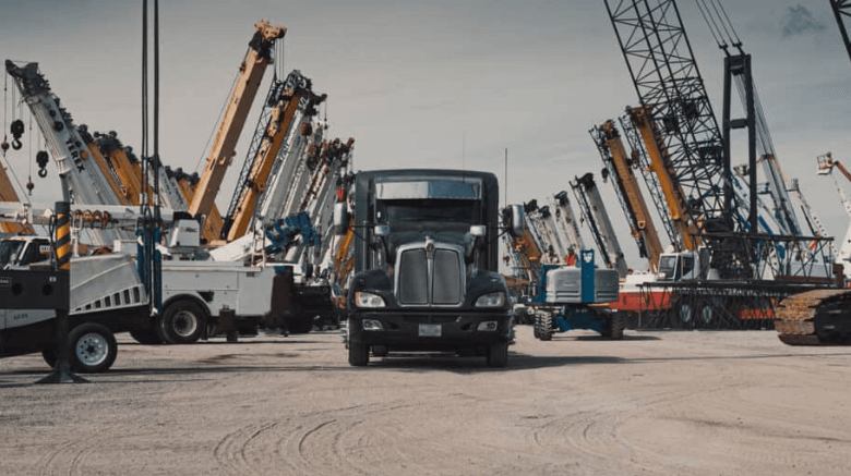 Top Tips for Successful Heavy Equipment Transportation
